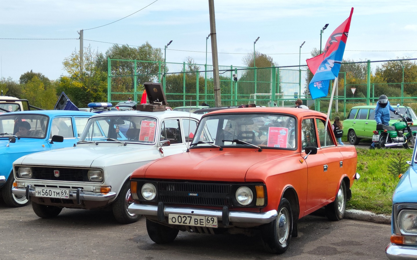 Тверская область, № О 027 ВЕ 69 — Москвич-412ИЭ-028 (Иж) '82-01; Тверская область — Закрытие сезона 2026 Ретро-клуба Калинин