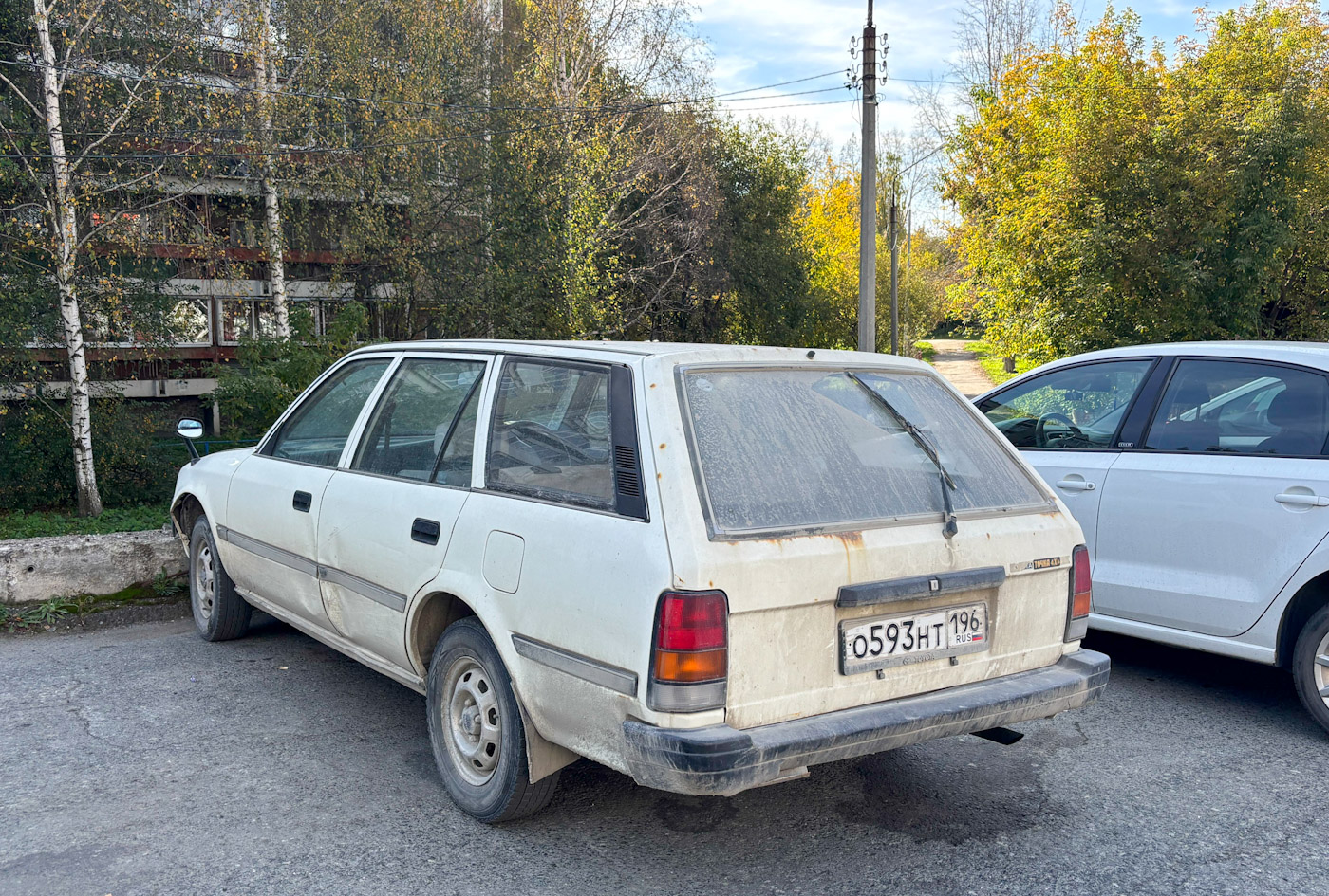 Свердловская область, № О 593 НТ 196 — Toyota Corona (T170) '87-93