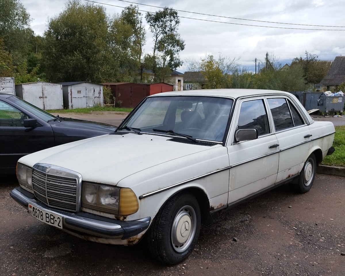 Витебская область, № 6678 ВВ-2 — Mercedes-Benz (W123) '76-86