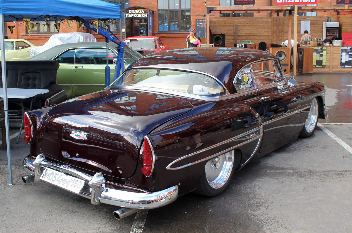 Московская область, № М 054 ММ 150 — Chevrolet Bel Air (1G) '50-54; Санкт-Петербург — Ежегодная выставка классических и кастомных автомобилей и мотоциклов "Original Meet"