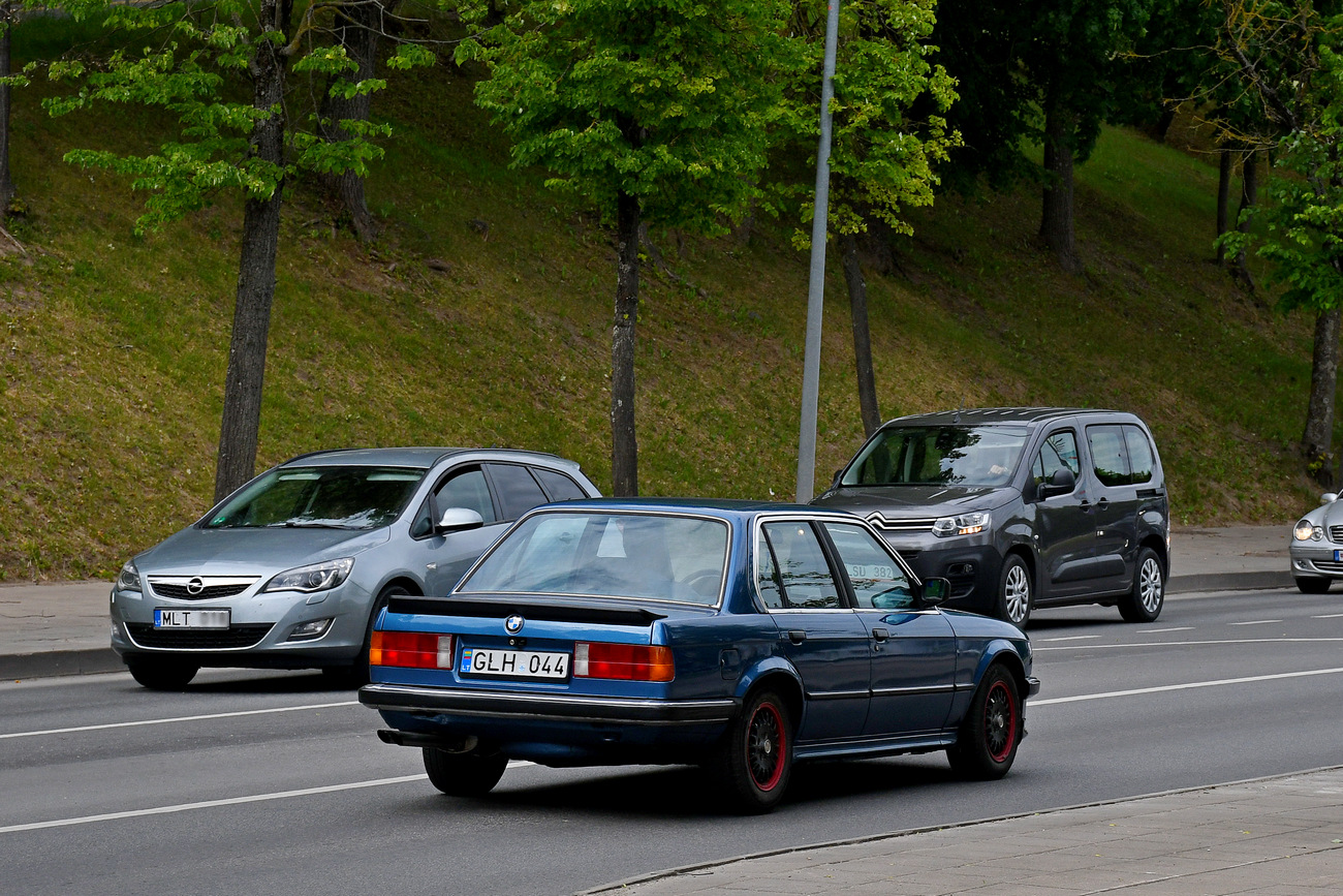Литва, № GLH 044 — BMW 3 Series (E30) '82-94