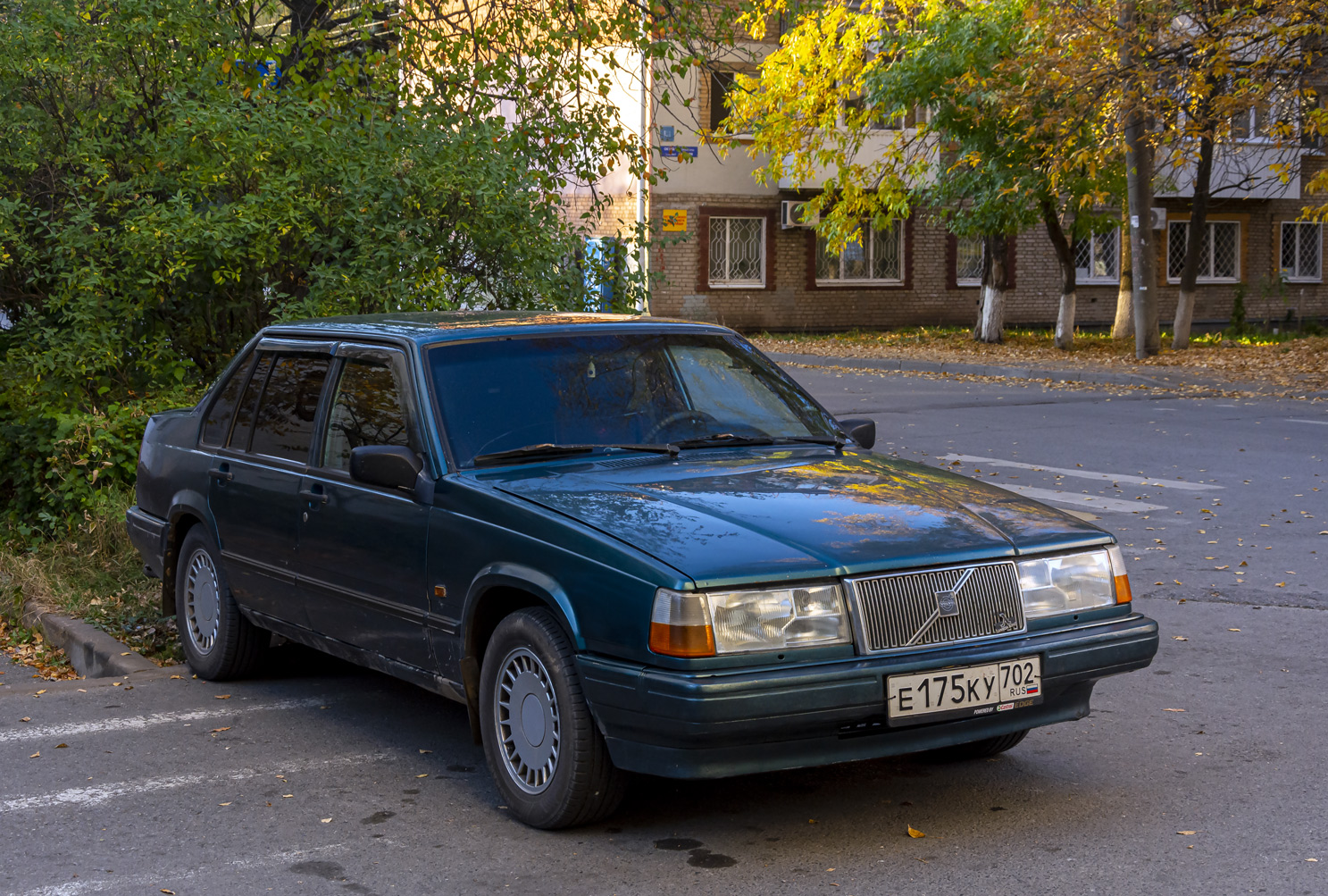 Башкортостан, № Е 175 КУ 702 — Volvo 940 '90-98