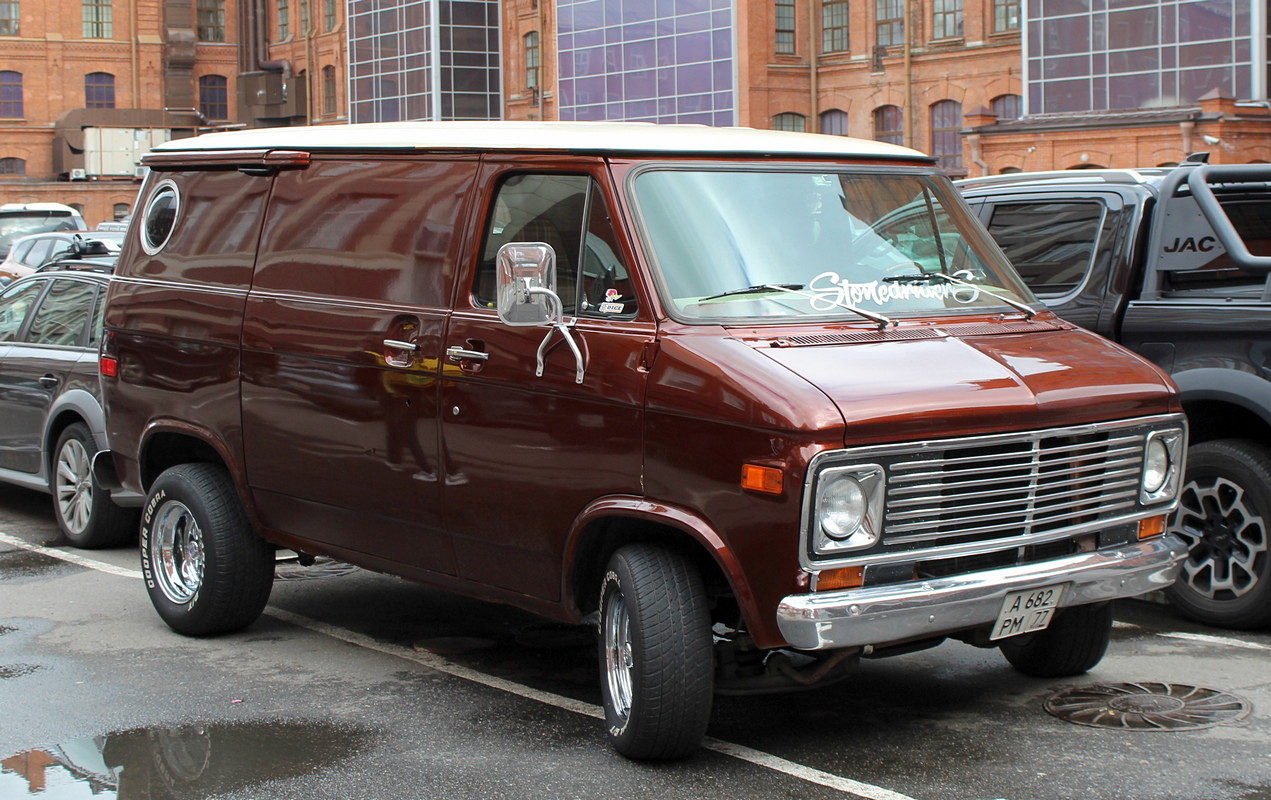 Москва, № А 682 РМ 77 — GMC Vandura '76-96