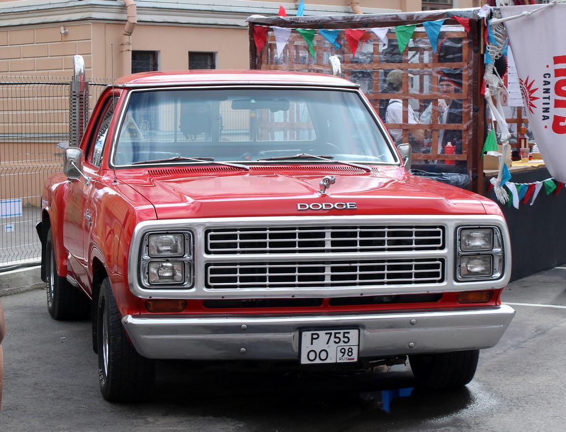 Санкт-Петербург, № Р 755 ОО 98 — Dodge Ram (1G) '81-93; Санкт-Петербург — Ежегодная выставка классических и кастомных автомобилей и мотоциклов "Original Meet"