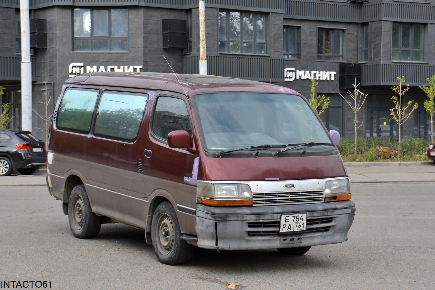 Ростовская область, № Е 754 РА 761 — Toyota Hiace (H100) '89-04