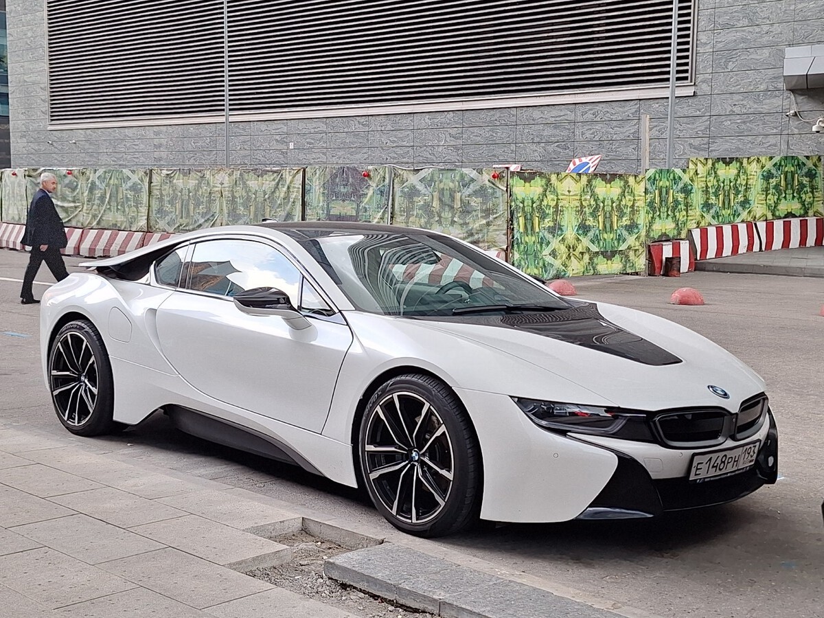 Краснодарский край, № Е 148 РН 193 — BMW i8 '14-20