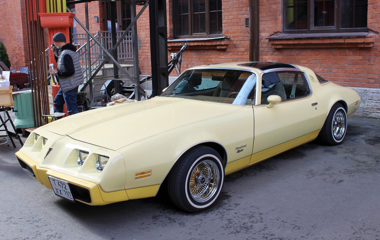 Москва, № Т 472 ХХ 797 — Pontiac Firebird (2G) '70-81; Санкт-Петербург — Ежегодная выставка классических и кастомных автомобилей и мотоциклов "Original Meet"