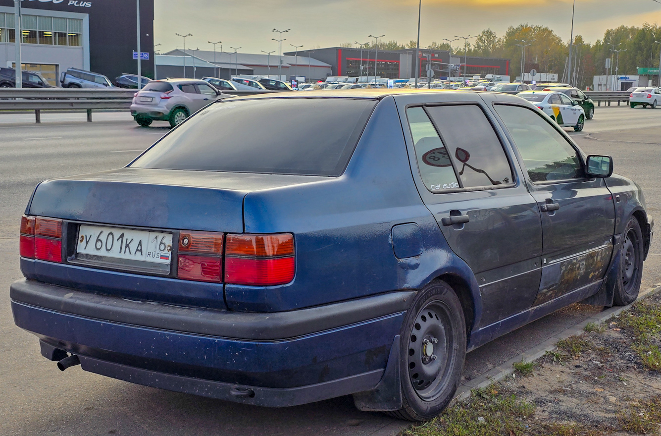 Татарстан, № У 601 КА 16 — Volkswagen Vento (A3) '92-99