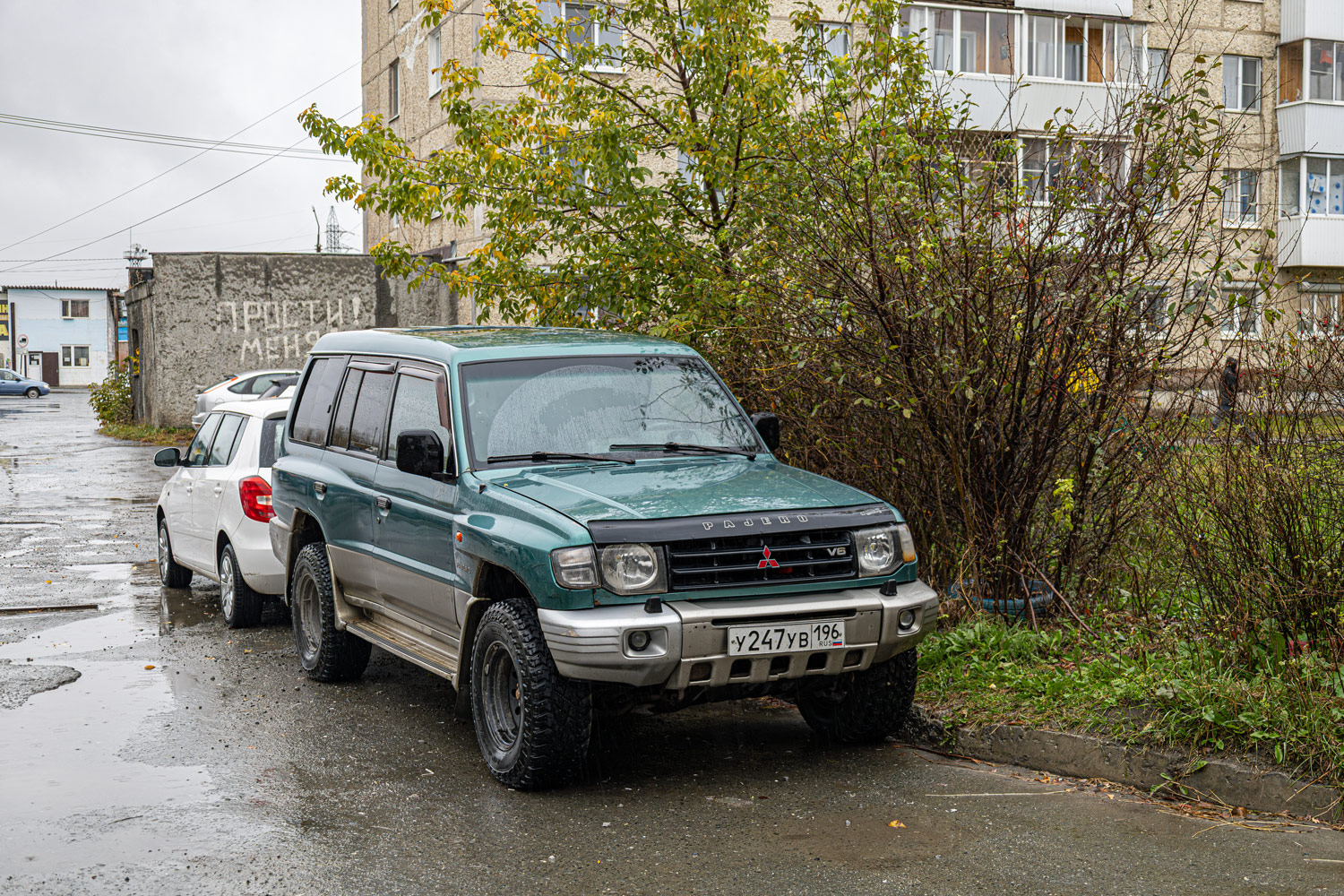 Свердловская область, № У 247 УВ 196 — Mitsubishi Pajero (2G) '91-99