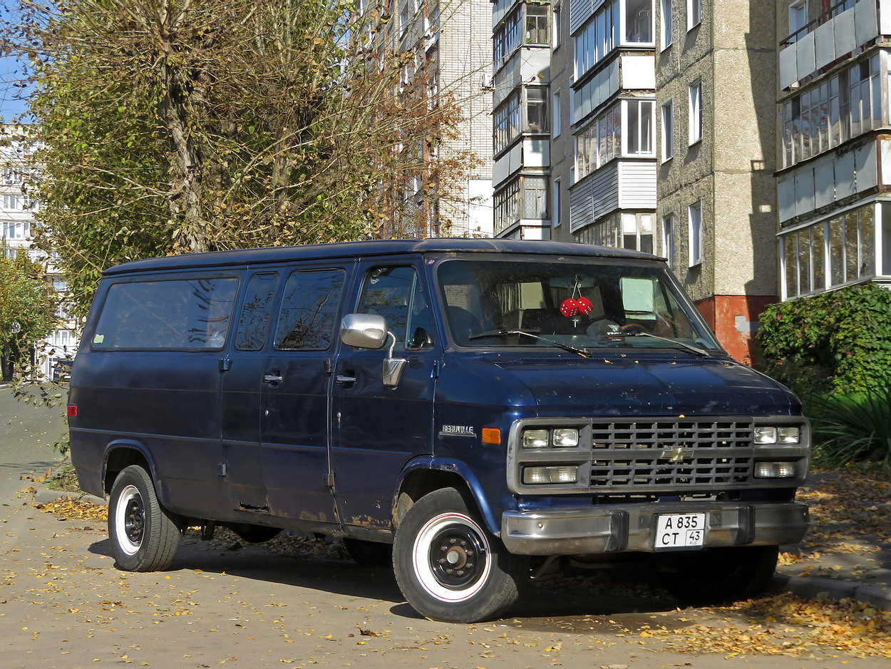 Кировская область, № А 835 СТ 43 — Chevrolet Van (3G) '71-96
