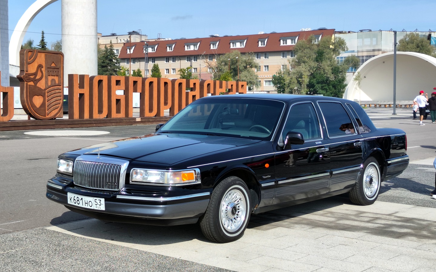Новгородская область, № К 681 НО 53 — Lincoln Town Car (2G) '90-97; Новгородская область — Фестиваль "Авто Ретро Вече 2026"