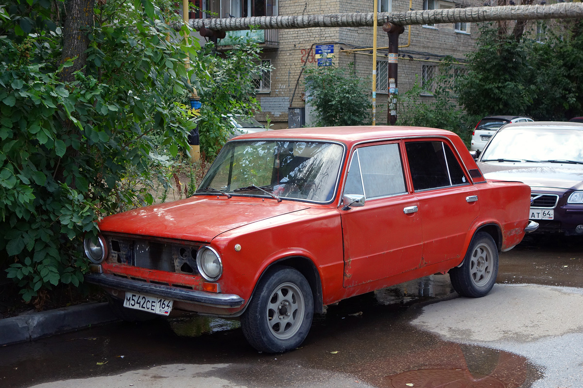 Саратовская область, № М 542 СЕ 164 — ВАЗ-21011 Жигули '74-83