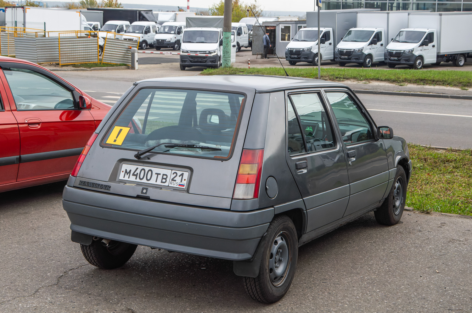 Пензенская область, № М 400 ТВ 21 — Renault 5 '85-96