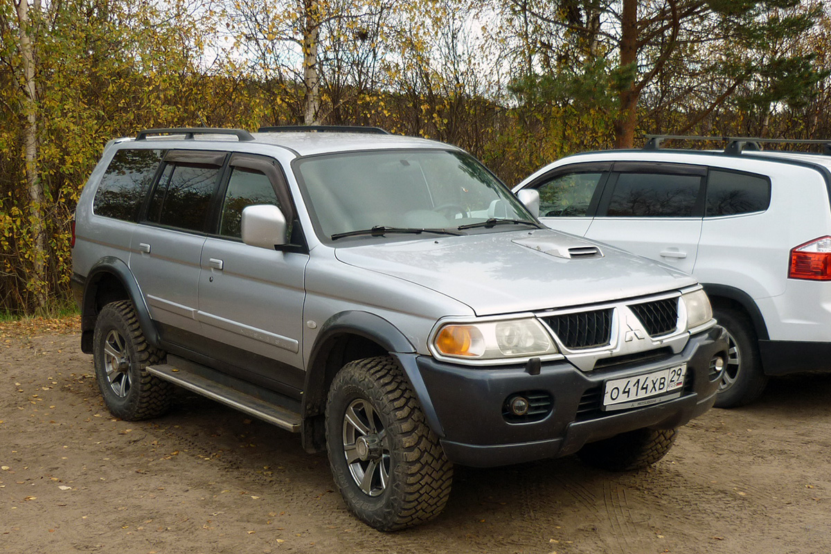 Архангельская область, № О 414 ХВ 29 — Mitsubishi Pajero (2G) '91-99