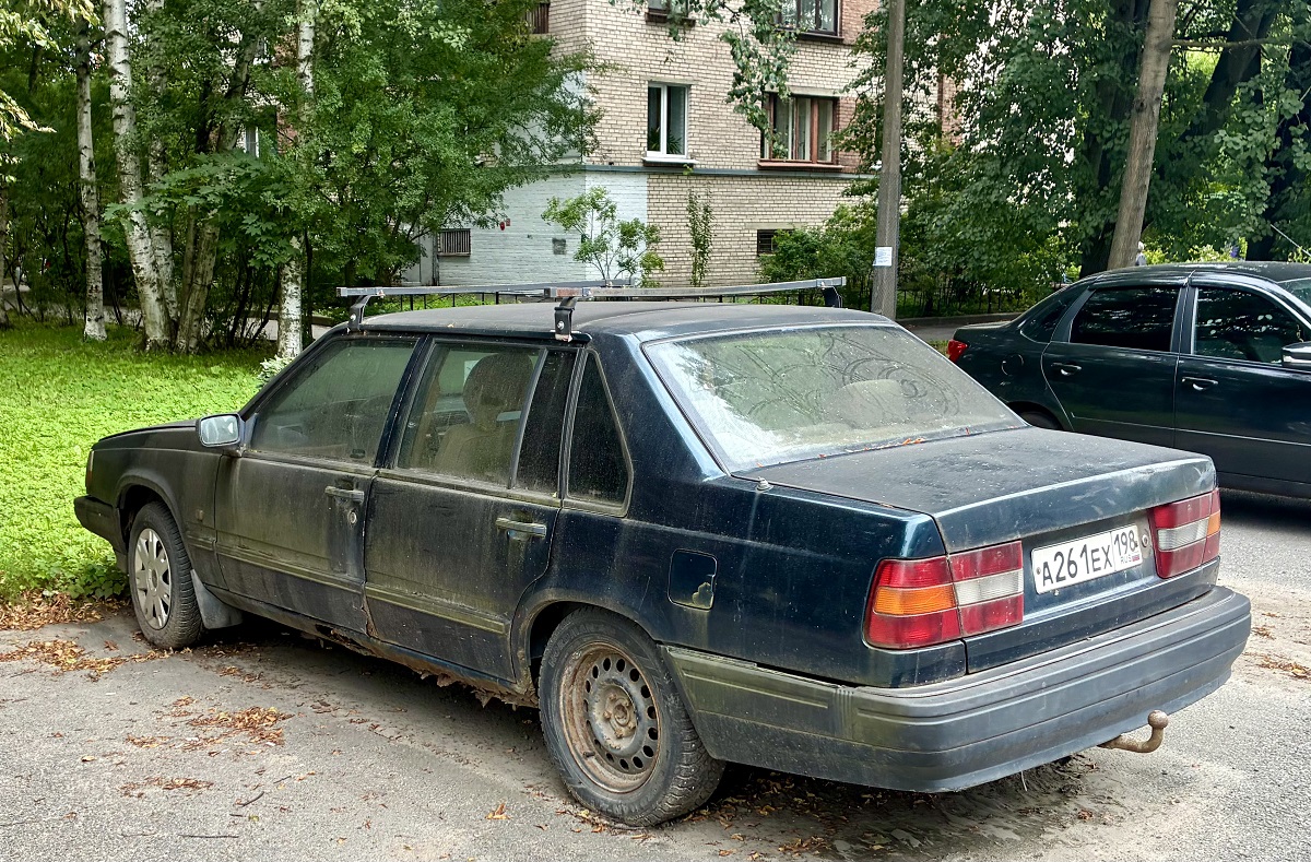 Санкт-Петербург, № А 261 ЕХ 198 — Volvo 940 '90-98