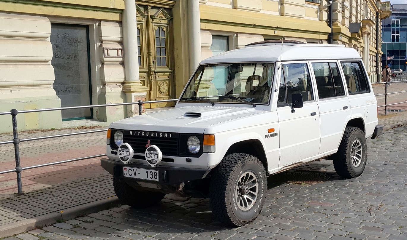 Латвия, № CV-138 — Mitsubishi Pajero (1G) '82-91