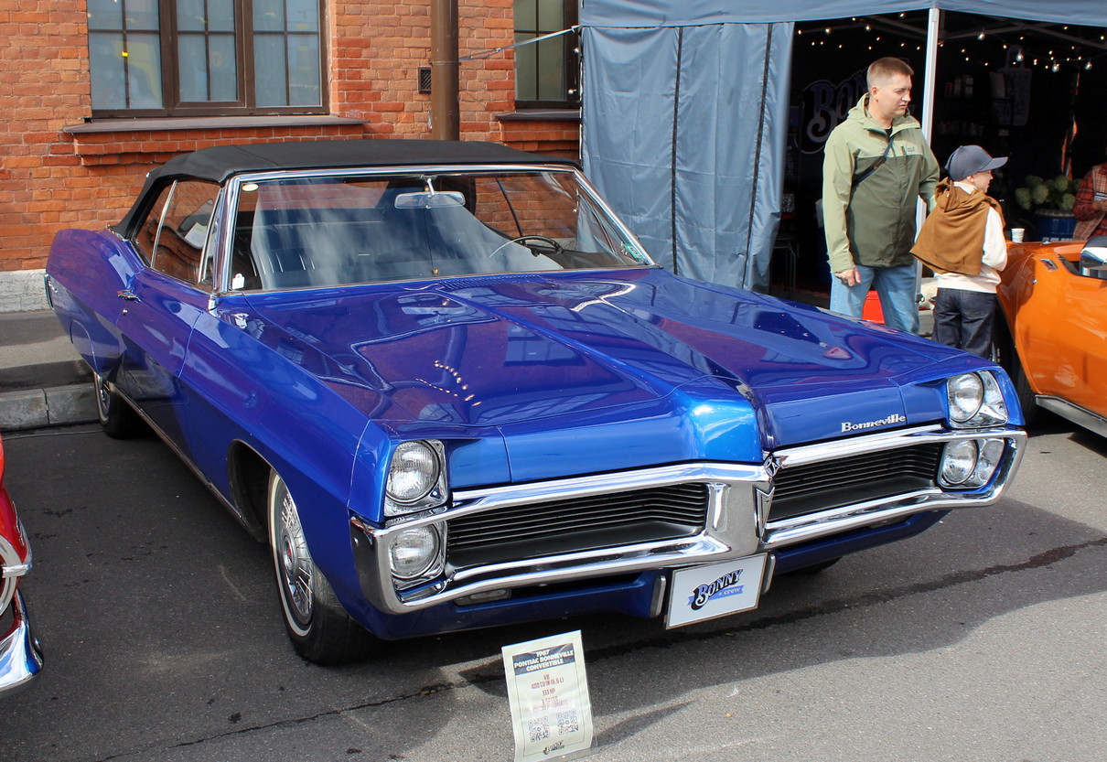 Санкт-Петербург, № У 525 ХС 178 — Pontiac Bonneville (4G) '65-70; Санкт-Петербург — Ежегодная выставка классических и кастомных автомобилей и мотоциклов "Original Meet"