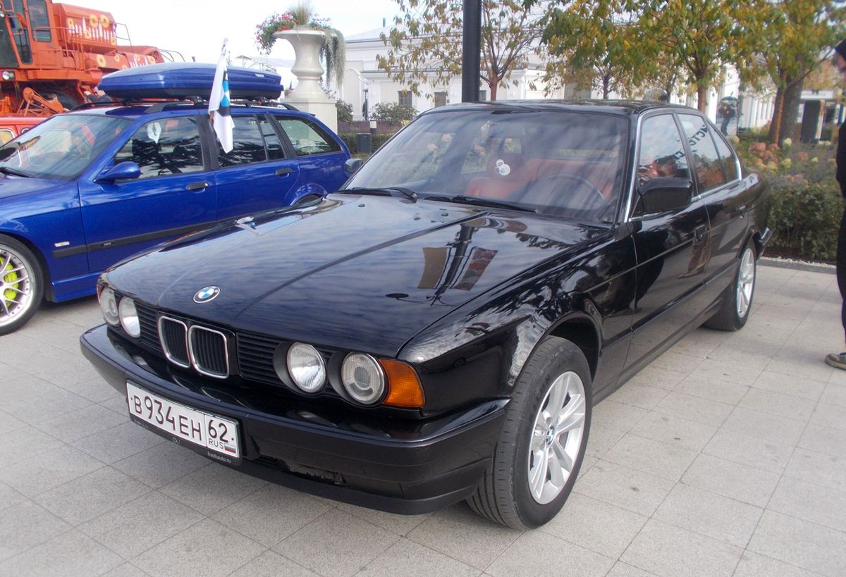 Рязанская область, № В 934 ЕН 62 — BMW 5 Series (E34) '87-96; Рязанская область — Закрытие сезона "Машины Времени", 4 октября 2026 г.