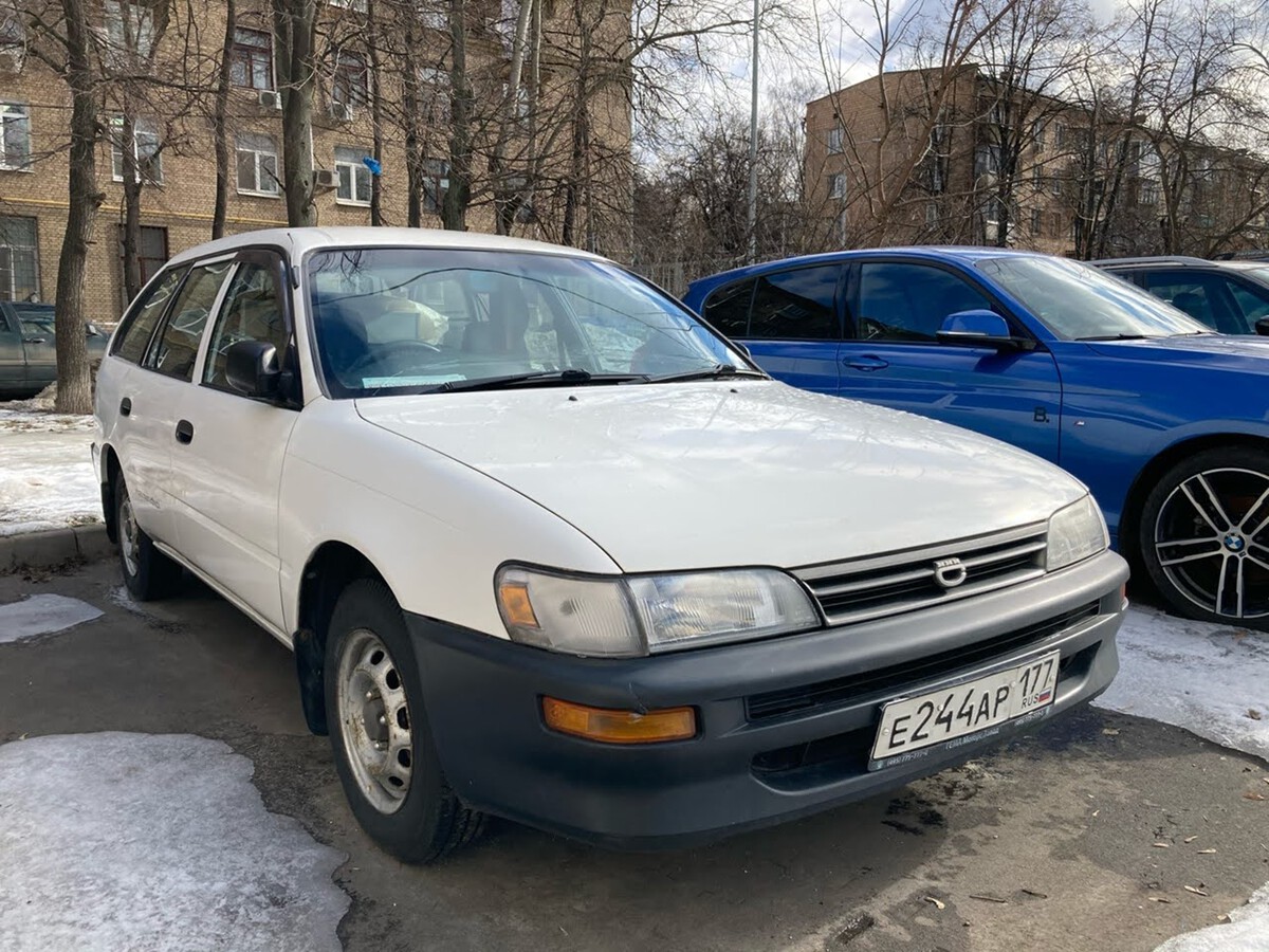 Москва, № Е 244 АР 177 — Toyota Corolla (E100) '91-02