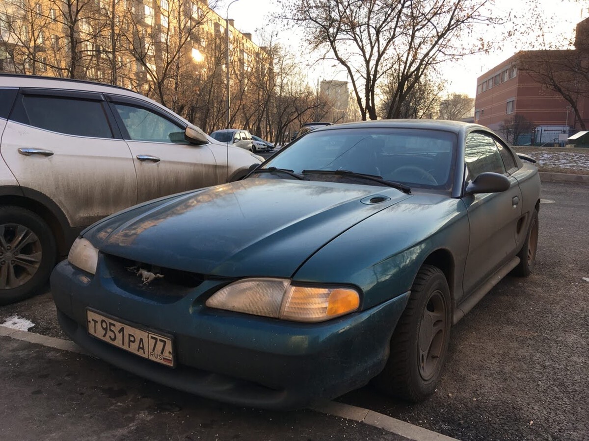 Москва, № Т 951 РА 77 — Ford Mustang (4G) '93-98
