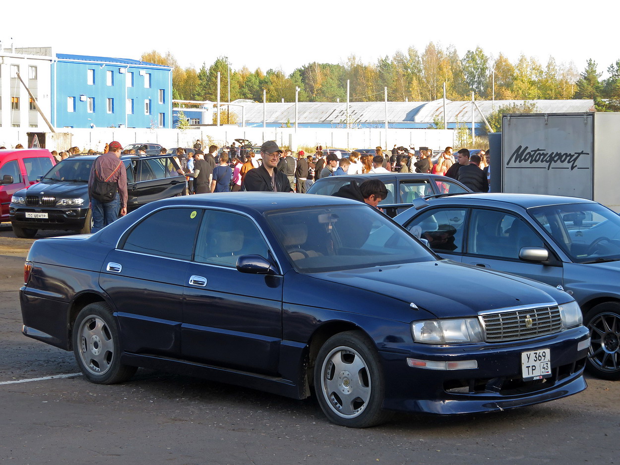 Кировская область, № У 369 ТР 43 — Toyota Crown (S140) '91-95