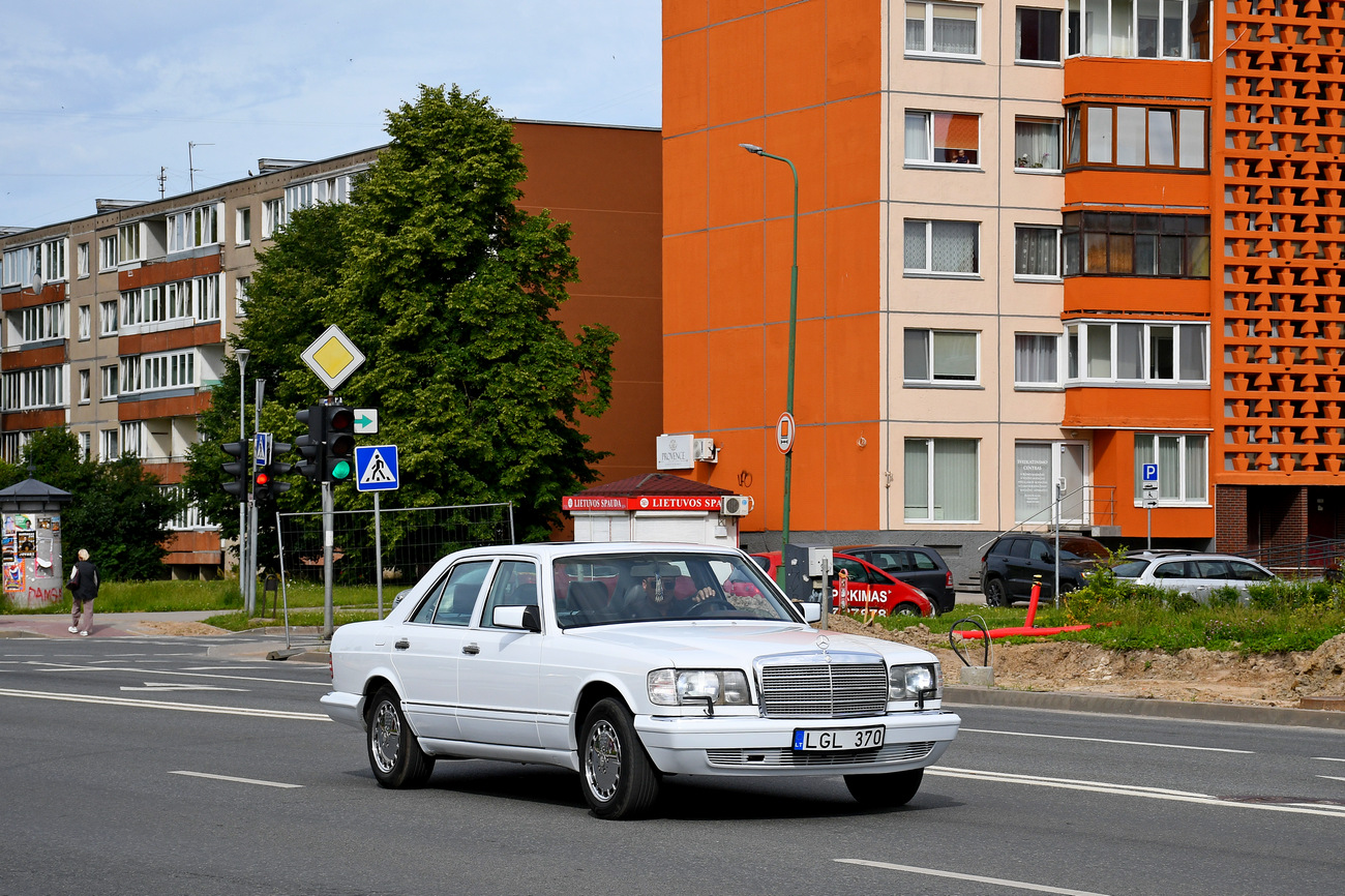 Литва, № LGL 370 — Mercedes-Benz (W126) '79-91