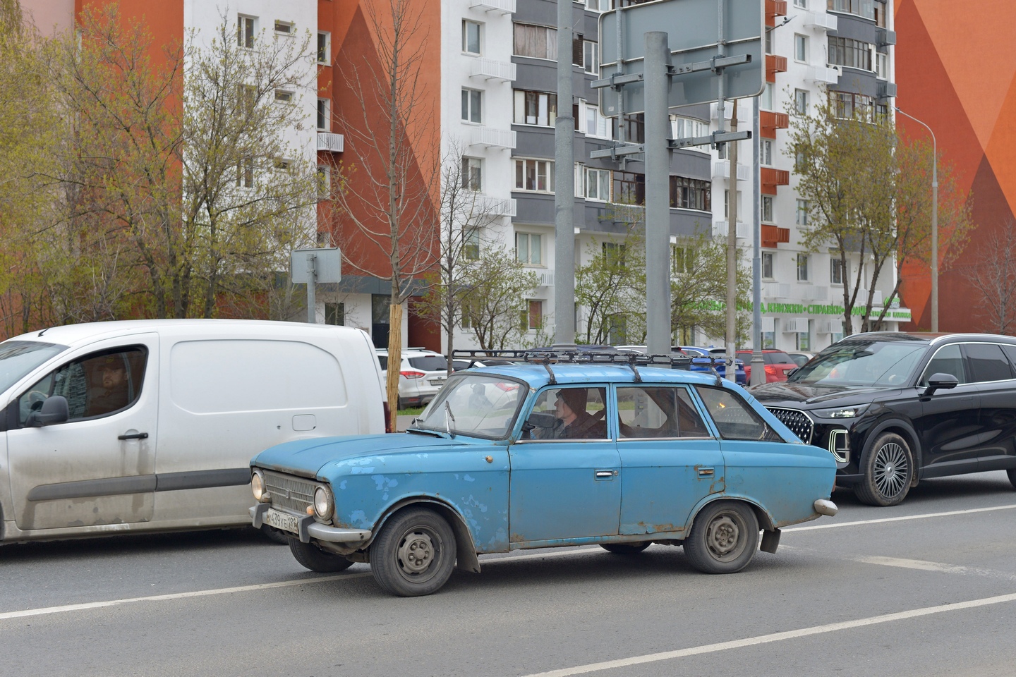 Москва, № Х 439 УЕ 199 — Иж-21251 Комби '81-97