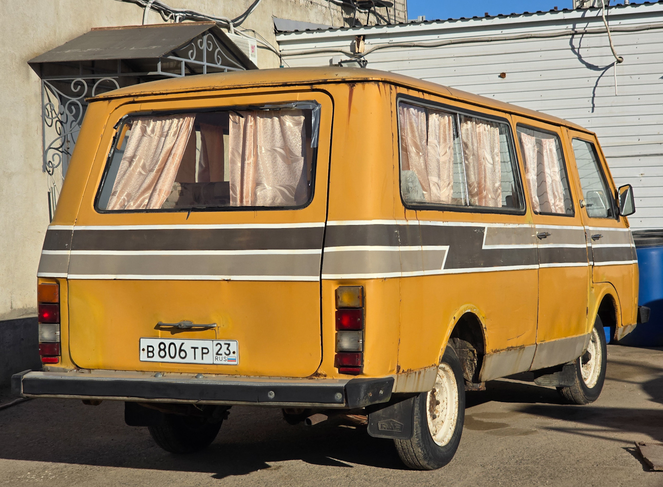 Татарстан, № В 806 ТР 23 — РАФ-2203 Латвия '75-87; Краснодарский край — Вне региона