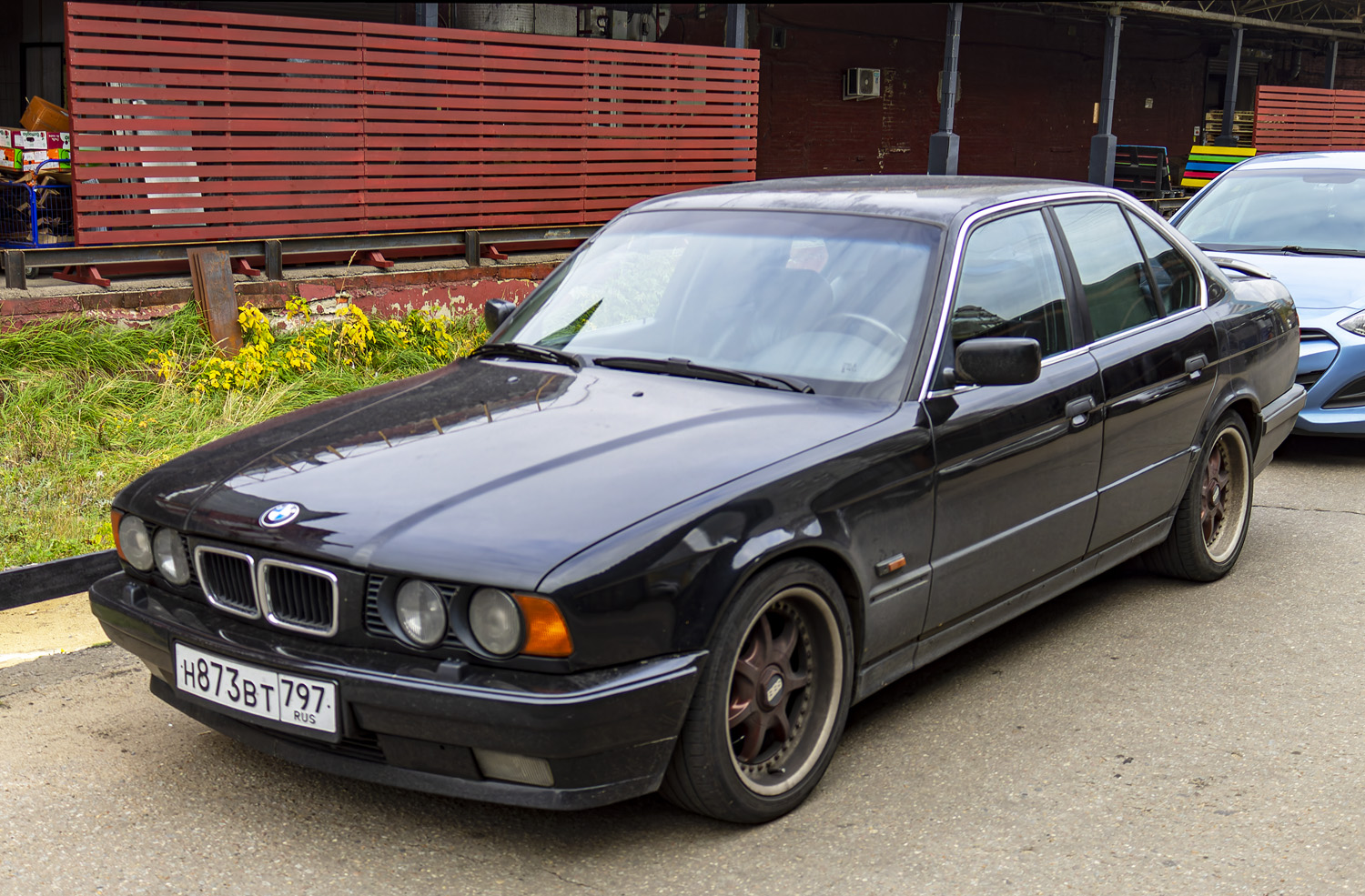 Москва, № Н 873 ВТ 797 — BMW 5 Series (E34) '87-96