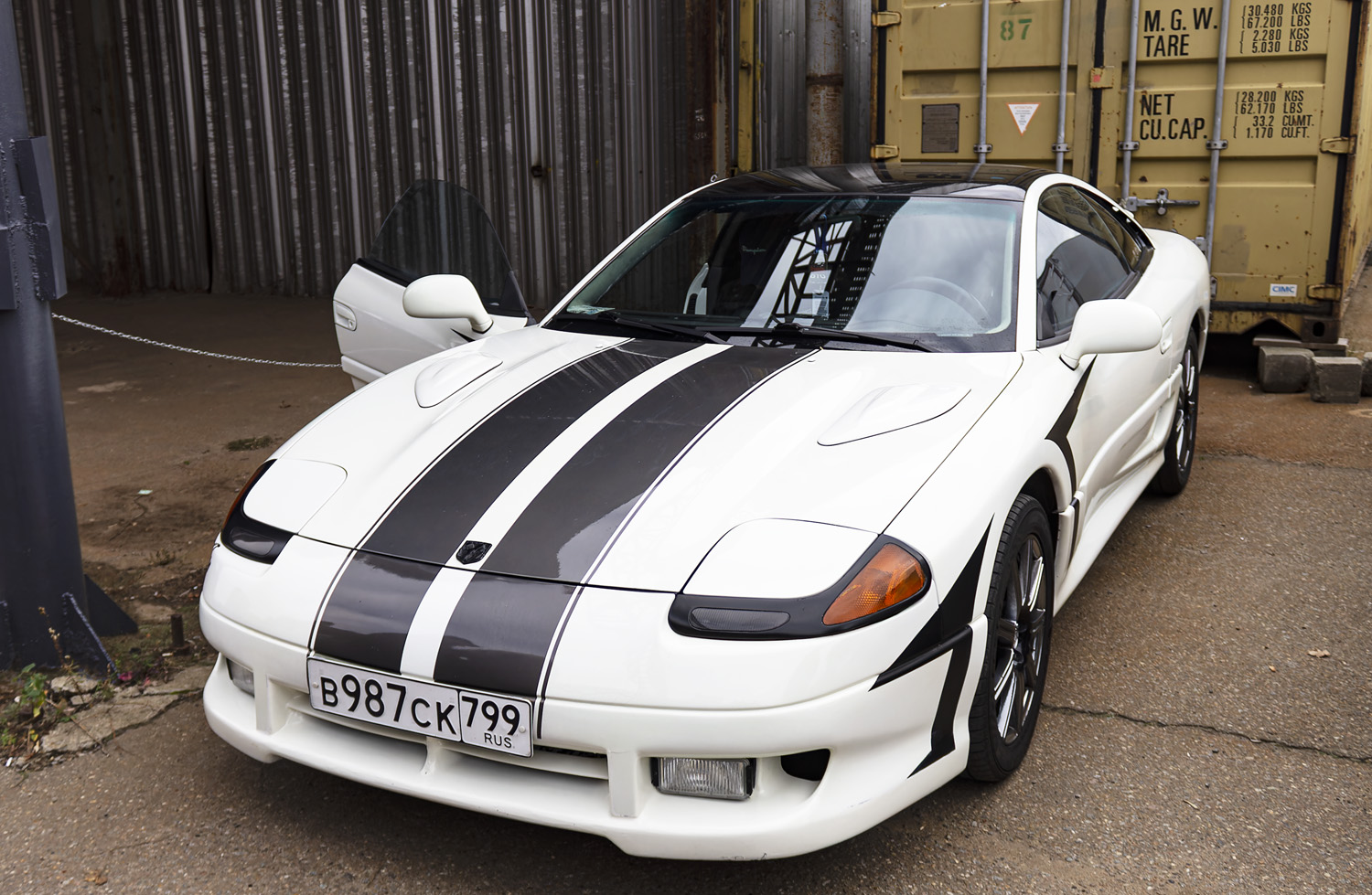 Москва, № В 987 СК 799 — Dodge Stealth '91-93