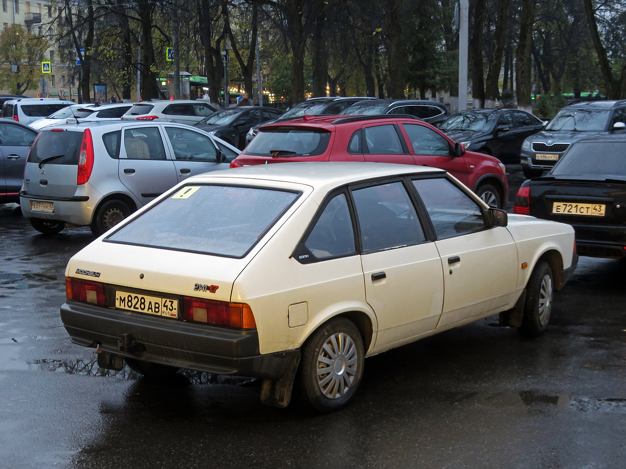 Кировская область, № М 828 АВ 43 — Москвич-214122 '94-98