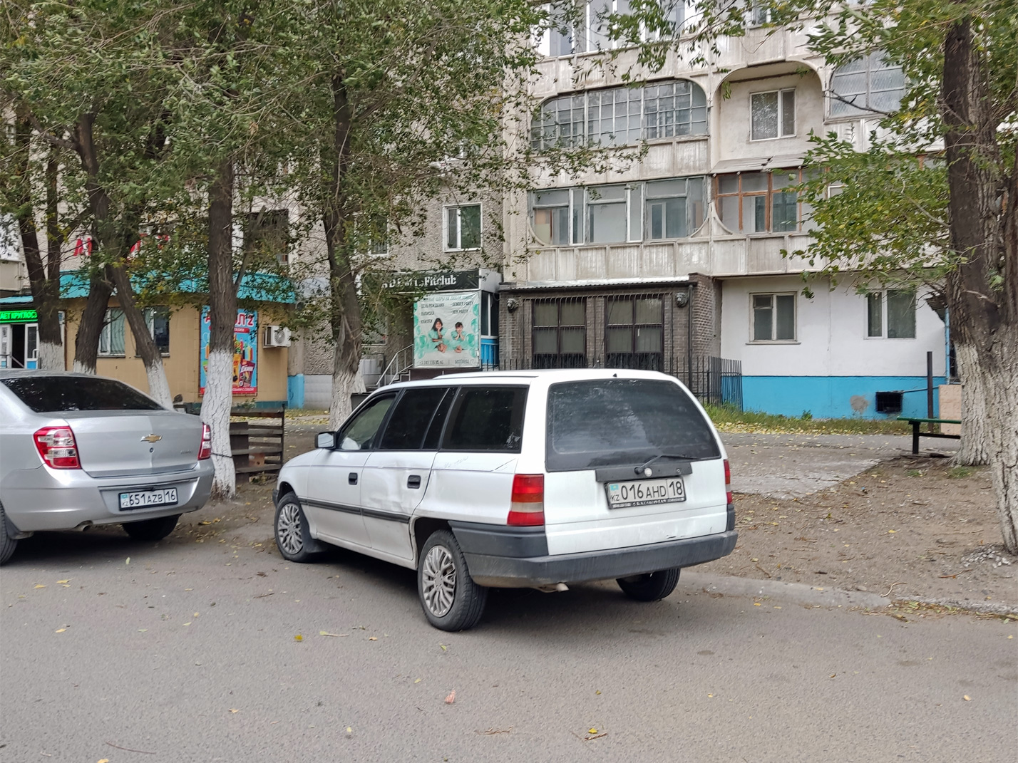 Абайская область, № 016 AHD 18 — Opel Astra (F, T92) Caravan '91-98