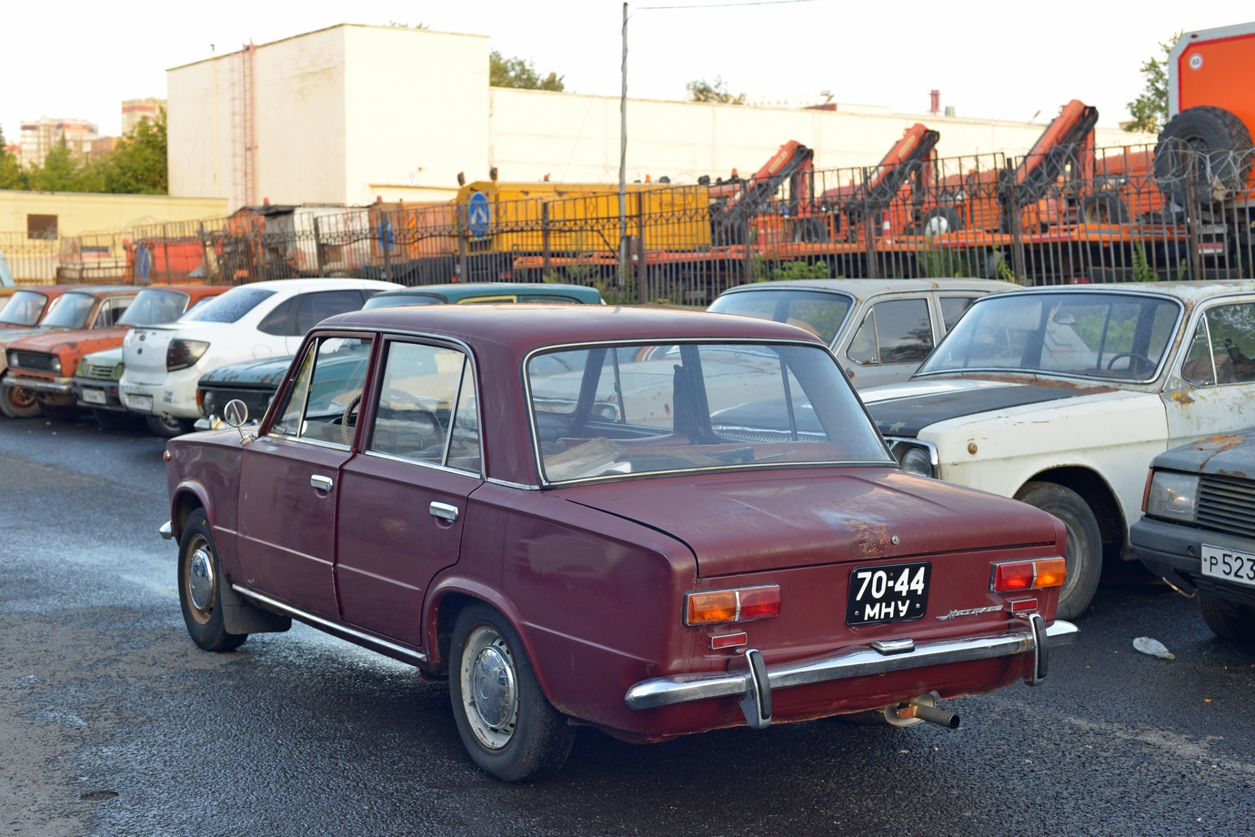 Москва, № 70-44 МНУ — ВАЗ-2101 Жигули '70-83
