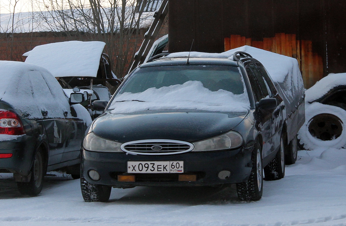 Псковская область, № Х 093 ЕК 60 — Ford Mondeo Turnier (2G) '96-00