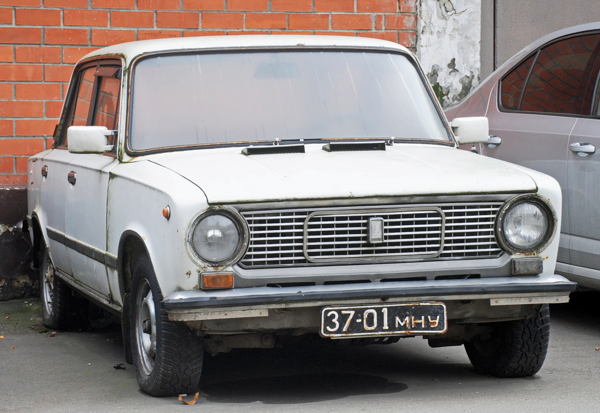 Москва, № 37-01 МНУ — ВАЗ-21011 Жигули '74-83