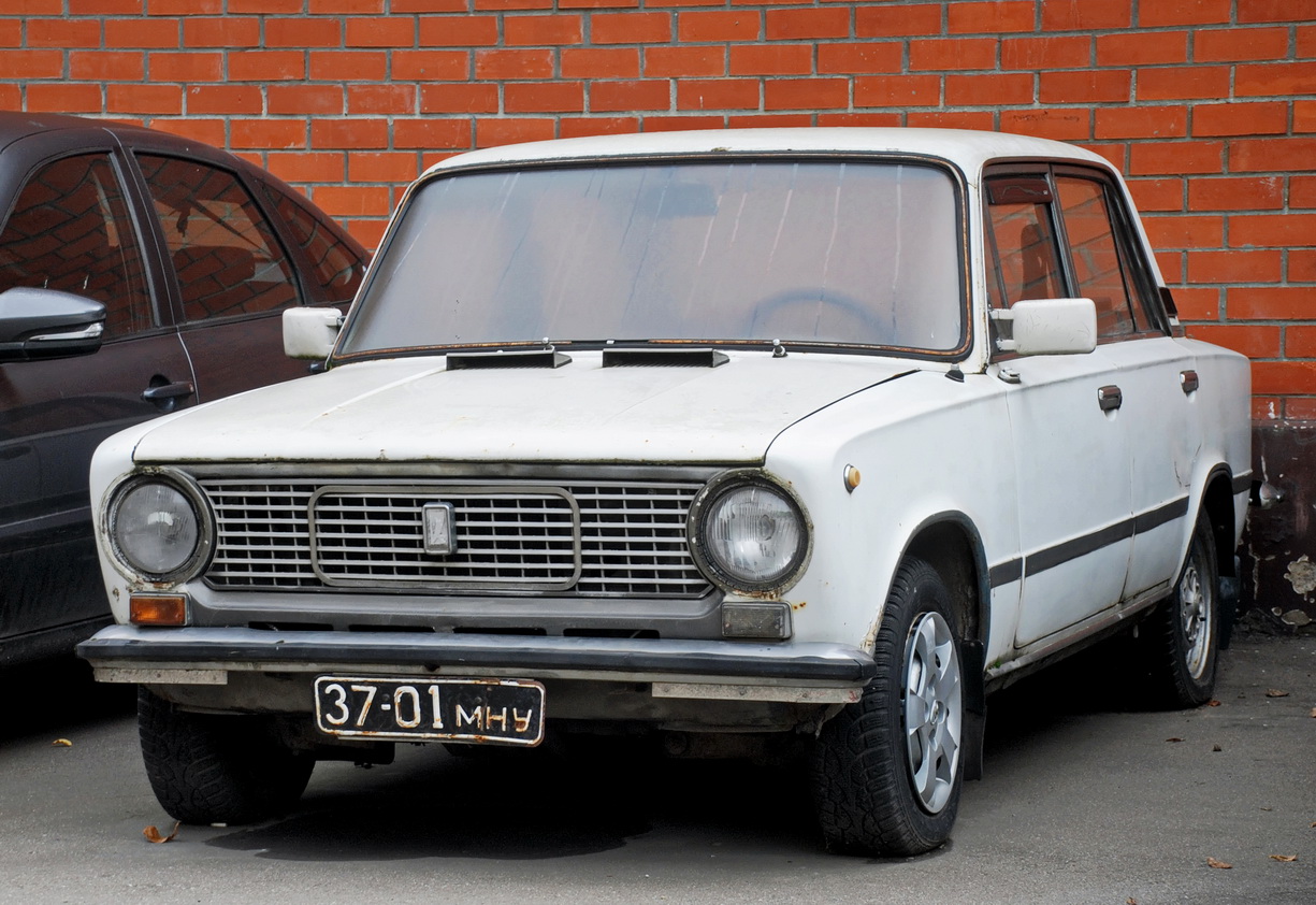 Москва, № 37-01 МНУ — ВАЗ-21011 Жигули '74-83