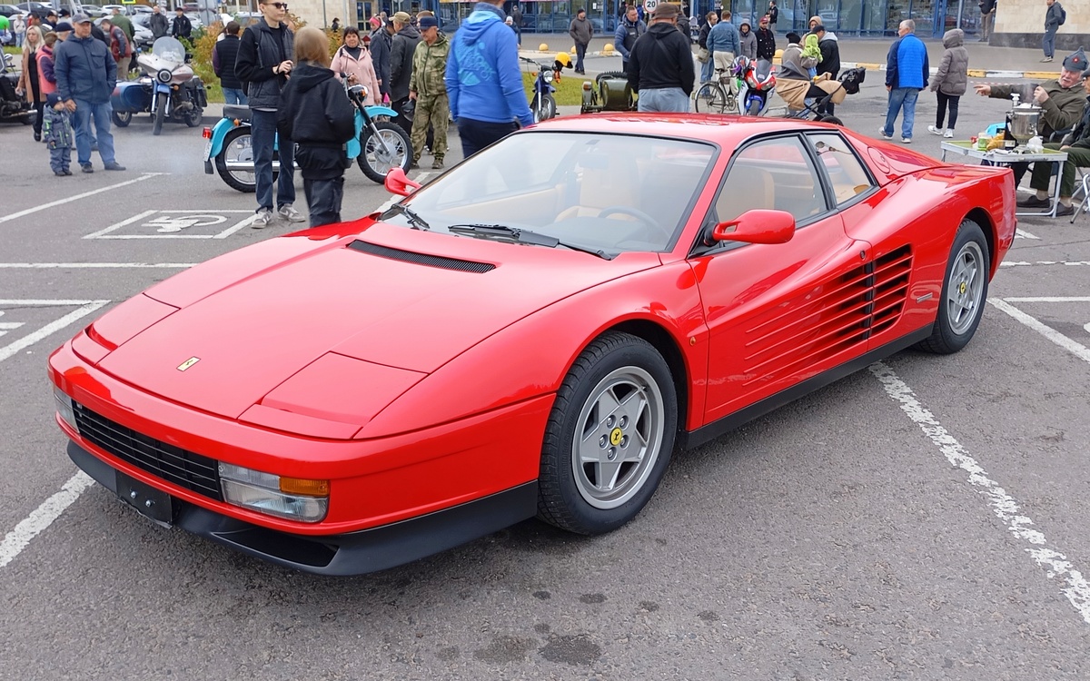 Москва, № (77) Б/Н 0945 — Ferrari Testarossa '84-96; Тверская область — Закрытие сезона 2025 Тверского ретро-клуба