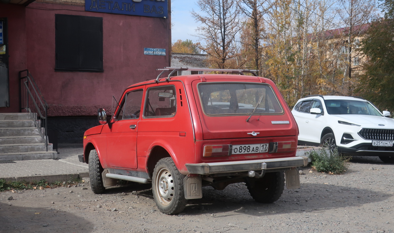 Тува, № О 898 АВ 17 — ВАЗ-2121 Нива '77-94