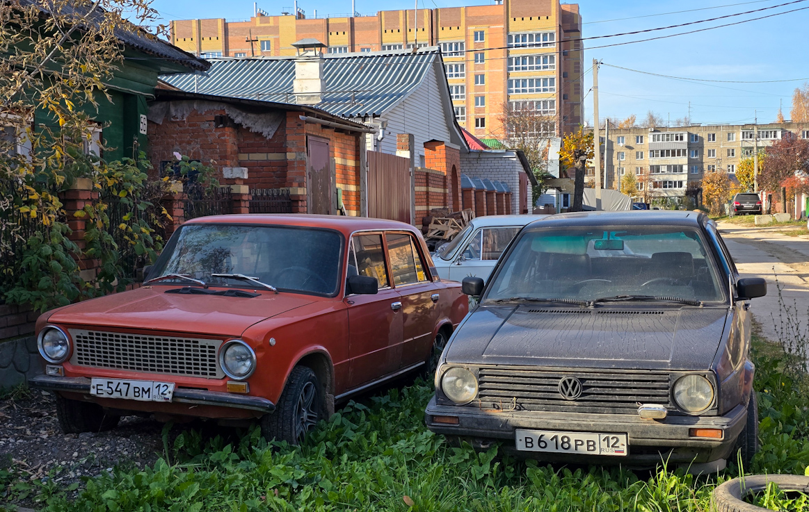 Марий Эл, № С 547 ВМ 12 — ВАЗ-2101/21011/21013 Жигули (общ. мод); Марий Эл, № В 618 РВ 12 — Volkswagen Golf (Typ 19) '83-92