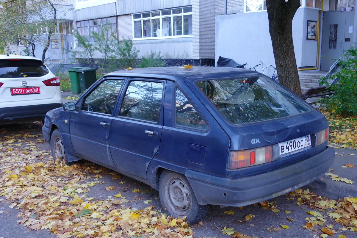 Московская область, № В 490 ОС 90 — Иж-2126-030 '98-05