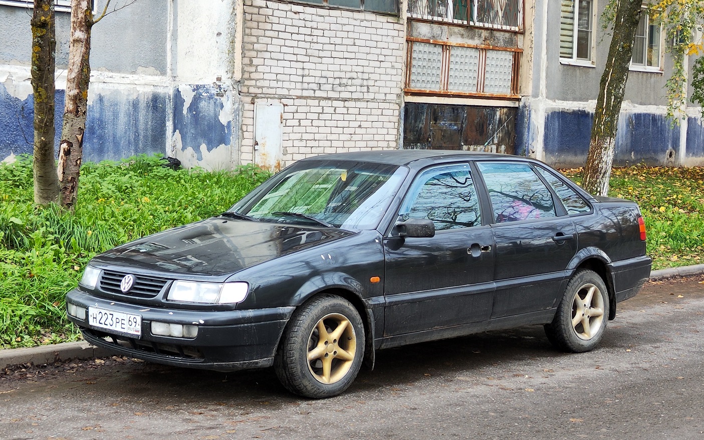 Тверская область, № Н 223 РЕ 69 — Volkswagen Passat (B4) '93-97