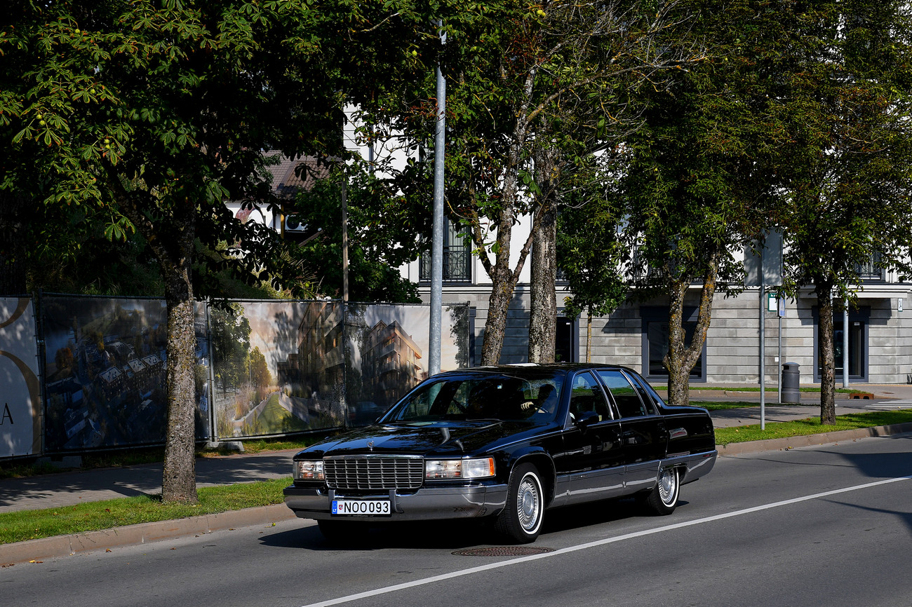 Литва, № NOO 093 — Cadillac Fleetwood (2G) '93-96; Литва — American Spirit 2026
