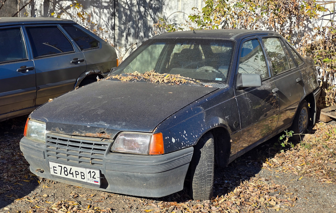 Марий Эл, № Е 784 РВ 12 — Opel Kadett (E) '84-95