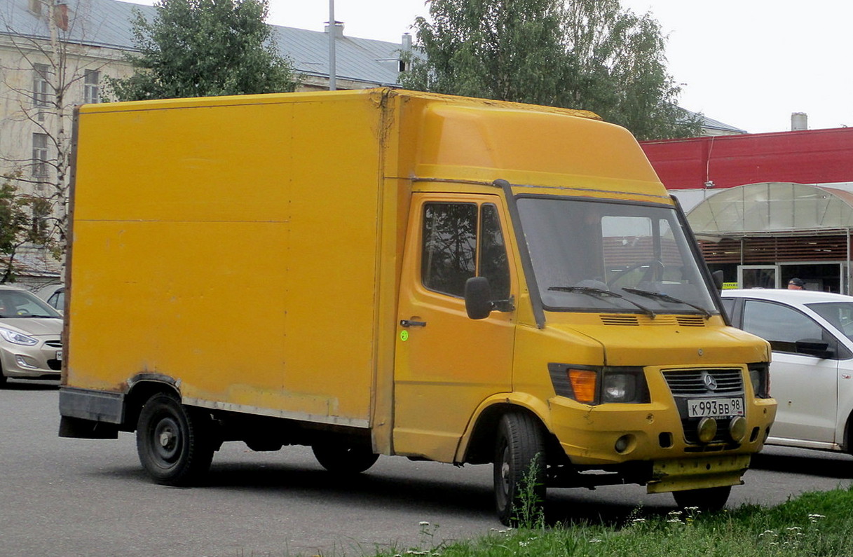 Санкт-Петербург, № К 993 ВВ 98 — Mercedes-Benz T1 308D '76-96
