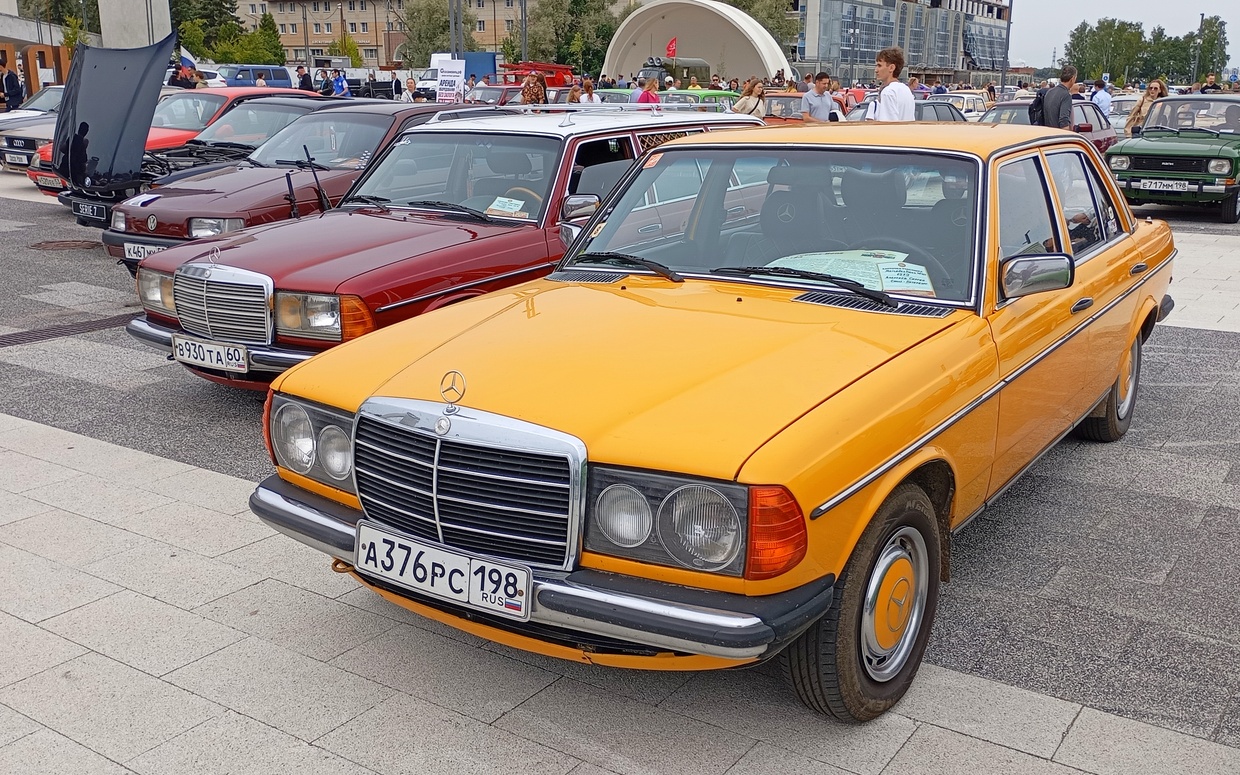 Санкт-Петербург, № А 376 РС 198 — Mercedes-Benz (W123) '76-86; Новгородская область — Фестиваль "Авто Ретро Вече 2026"