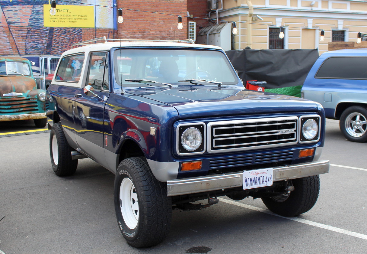 Московская область, № Е 184 МН 790 — International Harvester Scout II '71-80; Санкт-Петербург — Ежегодная выставка классических и кастомных автомобилей и мотоциклов "Original Meet"