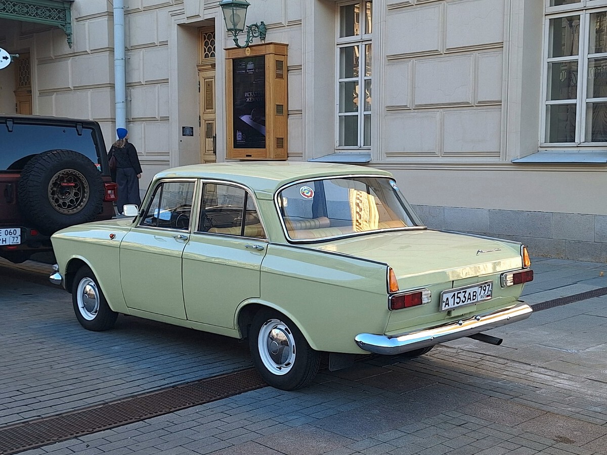 Москва, № А 153 АВ 797 — Москвич-412ИЭ (Иж) '70-82