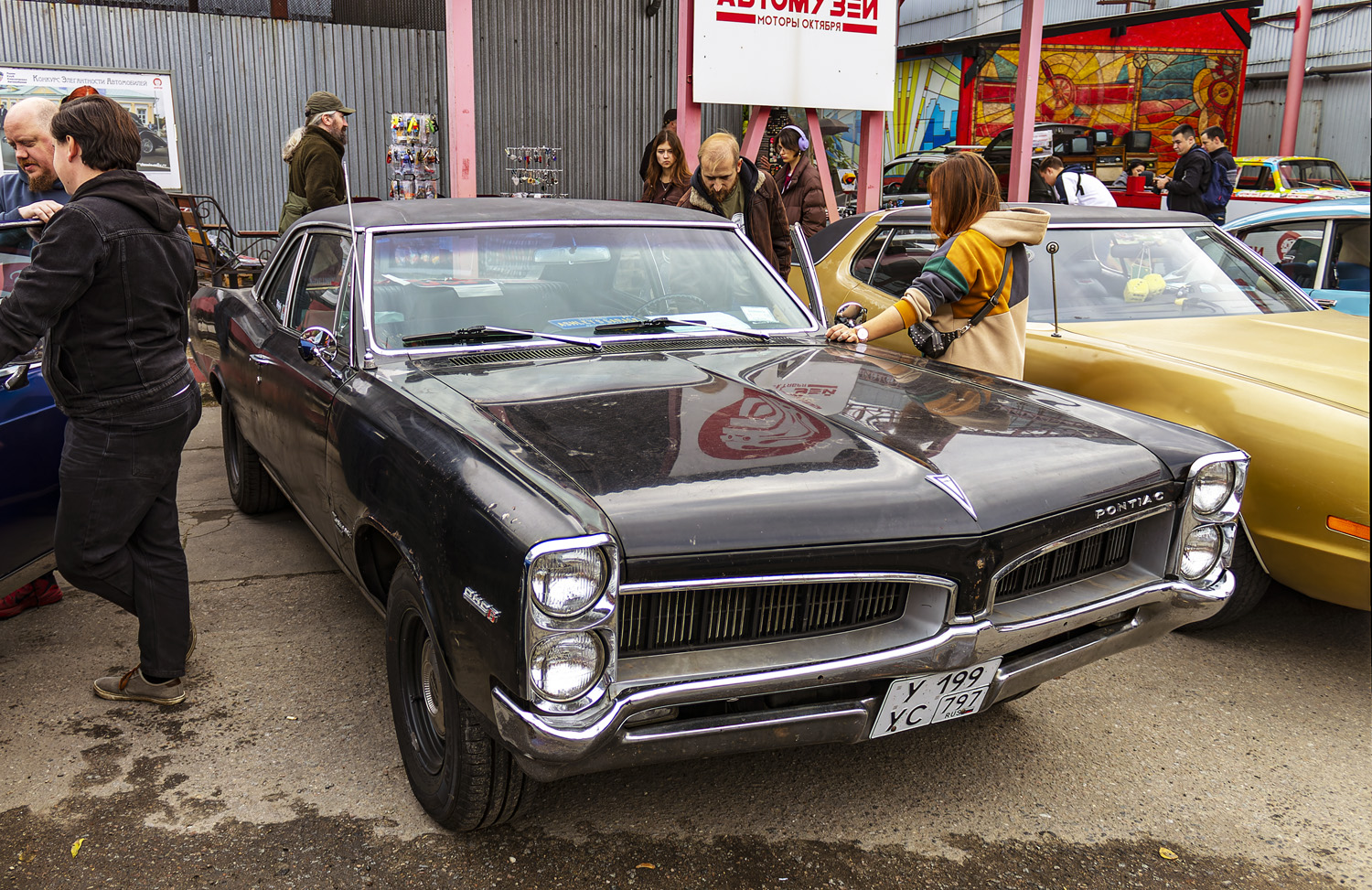Москва, № У 199 УС 797 — Pontiac Tempest (2G) '64-67