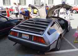 Кировская область, DeLorean DMC-12 '81-83 № У 259 СМ 43; Тверская область — День города Твери 2026 493 КБ
