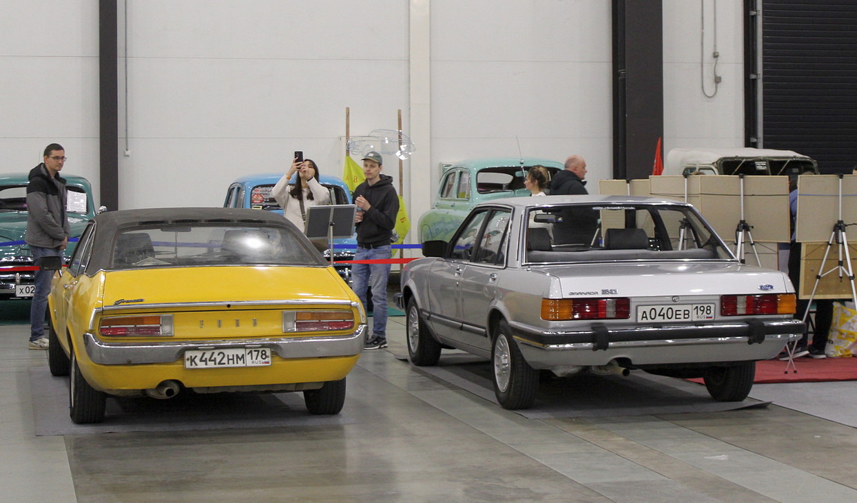 Санкт-Петербург, № К 442 НМ 178 — Ford Granada MkI '72-77; Санкт-Петербург, № А 040 ЕВ 198 — Ford Granada MkII '77-85; Санкт-Петербург — Олдтаймер-Галерея Ильи Сорокина